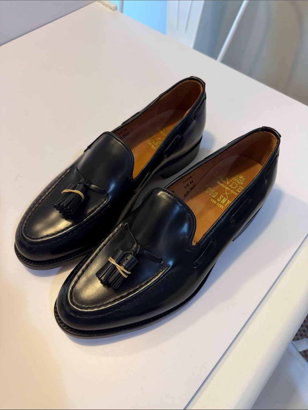 Todd Snyder X Sanders Black Leather Tassel Loafers Sz 8.5.  Tub7